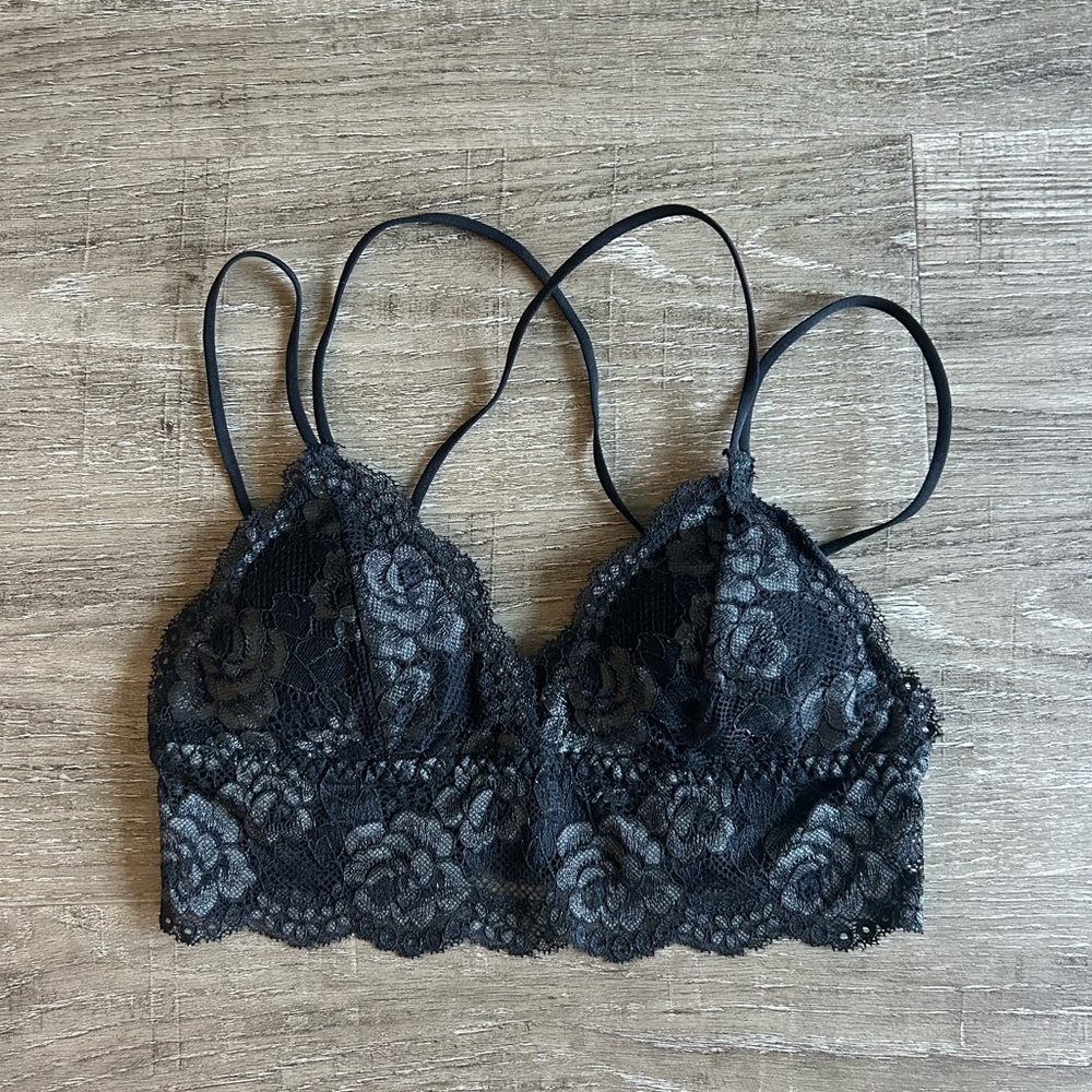 Black Lace Bralette with Strappy Back, Out from Under Size Small